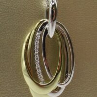 Diamond pendant and chain